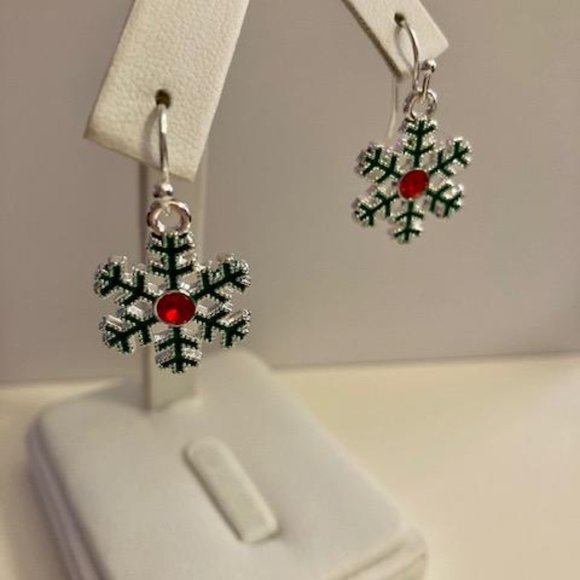 Christmas Snowflake Earrings - Picture 4 of 10